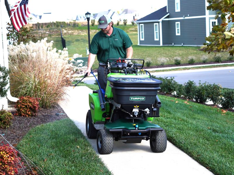 Professional Landscaping Sprayers & Spreaders T3200 Spreader Sprayer Turfco